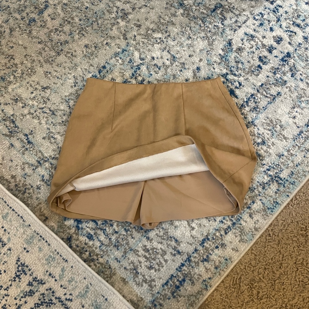 Abercrombie and Fitch Scarlett Mini Skort